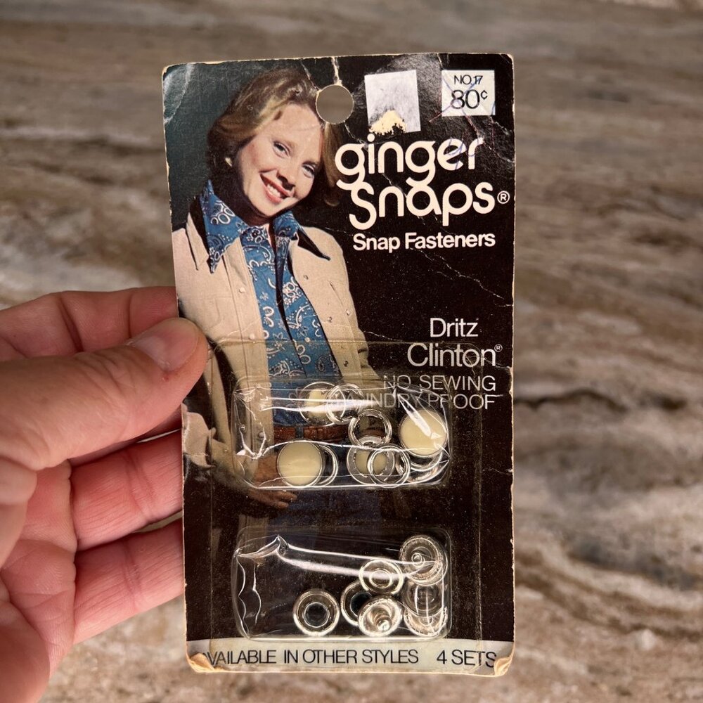 Vintage NOS Ginger Snaps Fasteners Buttons Western Shirt Scovill USA
